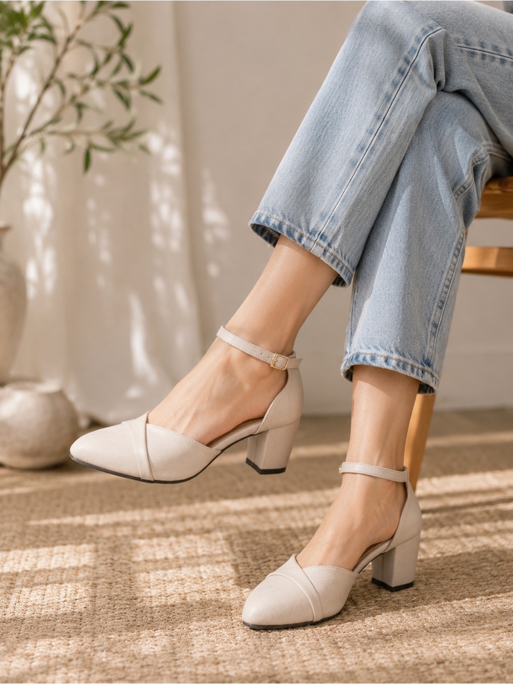 Like New - date heels